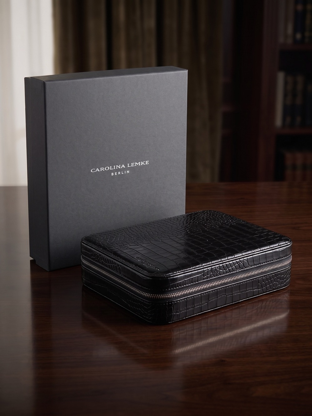 Carolina Lemke Croc Embossed Sunglasses Jewelry Travel Storage Case (new in box)